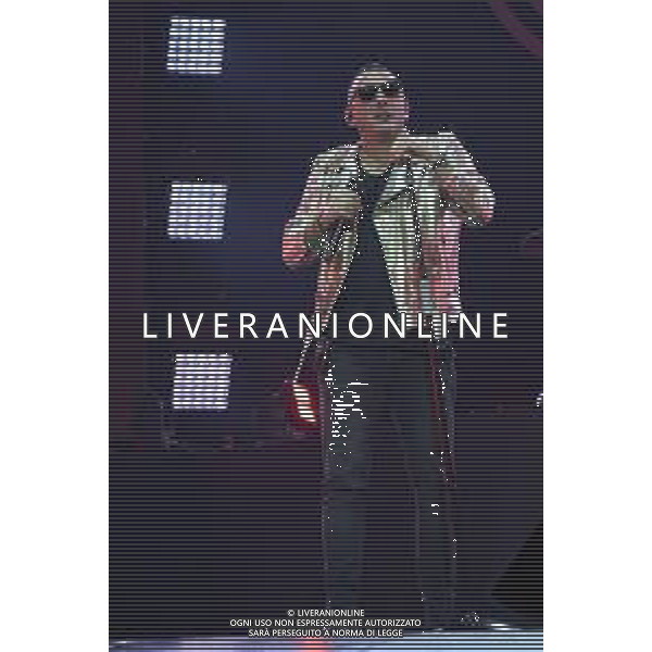 Roma 23 Novembre 2025 I Moda’ dal vivo al Palazzo dello Sport di Roma durante il loro ‘La notte dei Romantici Tour 2025’ Nella Foto: Francesco ‘Kekko’ Silvestre Foto Credit: Andrea Bracaglia- AGENZIA ALDO LIVERANI SAS