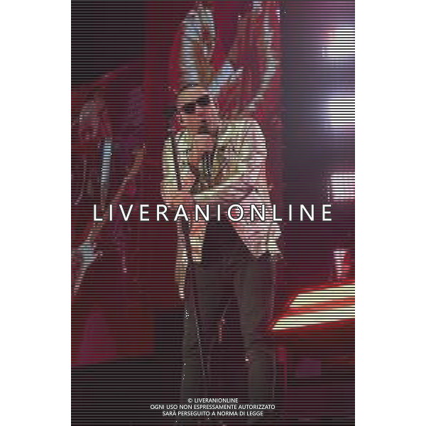 Roma 23 Novembre 2025 I Moda’ dal vivo al Palazzo dello Sport di Roma durante il loro ‘La notte dei Romantici Tour 2025’ Nella Foto: Francesco ‘Kekko’ Silvestre Foto Credit: Andrea Bracaglia- AGENZIA ALDO LIVERANI SAS