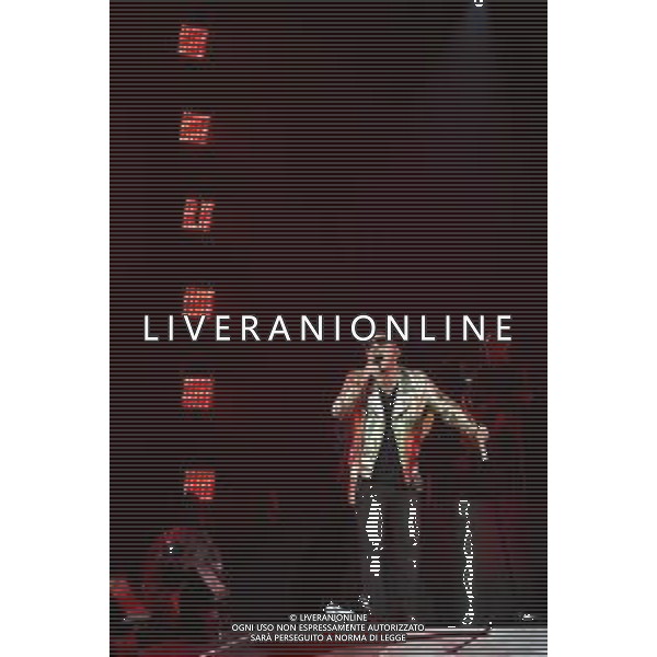 Roma 23 Novembre 2025 I Moda’ dal vivo al Palazzo dello Sport di Roma durante il loro ‘La notte dei Romantici Tour 2025’ Nella Foto: Francesco ‘Kekko’ Silvestre Foto Credit: Andrea Bracaglia- AGENZIA ALDO LIVERANI SAS