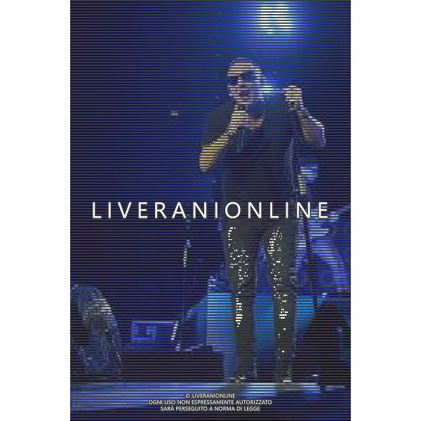 Roma 23 Novembre 2025 I Moda’ dal vivo al Palazzo dello Sport di Roma durante il loro ‘La notte dei Romantici Tour 2025’ Nella Foto: Francesco ‘Kekko’ Silvestre Foto Credit: Andrea Bracaglia- AGENZIA ALDO LIVERANI SAS