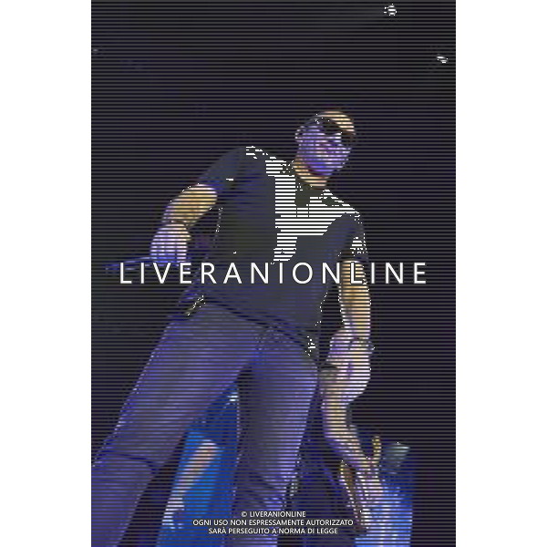 Roma 23 Novembre 2025 I Moda’ dal vivo al Palazzo dello Sport di Roma durante il loro ‘La notte dei Romantici Tour 2025’ Nella Foto: Francesco ‘Kekko’ Silvestre Foto Credit: Andrea Bracaglia- AGENZIA ALDO LIVERANI SAS