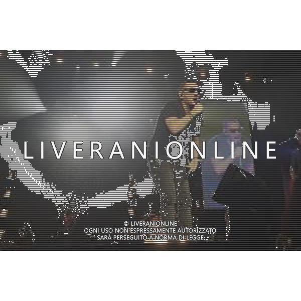 Roma 23 Novembre 2025 I Moda’ dal vivo al Palazzo dello Sport di Roma durante il loro ‘La notte dei Romantici Tour 2025’ Nella Foto: Francesco ‘Kekko’ Silvestre Foto Credit: Andrea Bracaglia- AGENZIA ALDO LIVERANI SAS