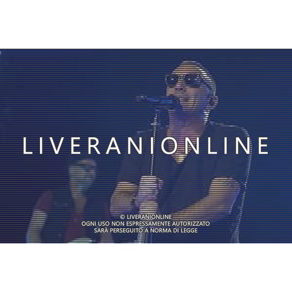 Roma 23 Novembre 2025 I Moda’ dal vivo al Palazzo dello Sport di Roma durante il loro ‘La notte dei Romantici Tour 2025’ Nella Foto: Francesco ‘Kekko’ Silvestre Foto Credit: Andrea Bracaglia- AGENZIA ALDO LIVERANI SAS