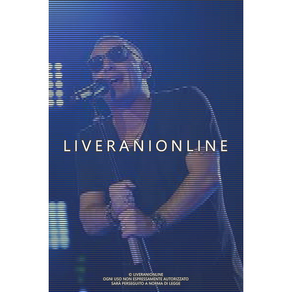 Roma 23 Novembre 2025 I Moda’ dal vivo al Palazzo dello Sport di Roma durante il loro ‘La notte dei Romantici Tour 2025’ Nella Foto: Francesco ‘Kekko’ Silvestre Foto Credit: Andrea Bracaglia- AGENZIA ALDO LIVERANI SAS