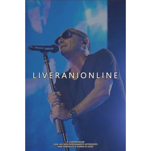 Roma 23 Novembre 2025 I Moda’ dal vivo al Palazzo dello Sport di Roma durante il loro ‘La notte dei Romantici Tour 2025’ Nella Foto: Francesco ‘Kekko’ Silvestre Foto Credit: Andrea Bracaglia- AGENZIA ALDO LIVERANI SAS