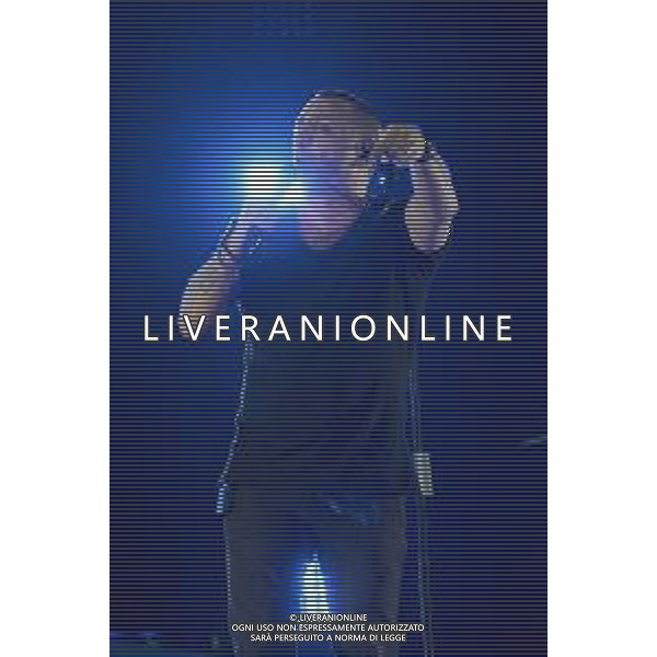 Roma 23 Novembre 2025 I Moda’ dal vivo al Palazzo dello Sport di Roma durante il loro ‘La notte dei Romantici Tour 2025’ Nella Foto: Francesco ‘Kekko’ Silvestre Foto Credit: Andrea Bracaglia- AGENZIA ALDO LIVERANI SAS