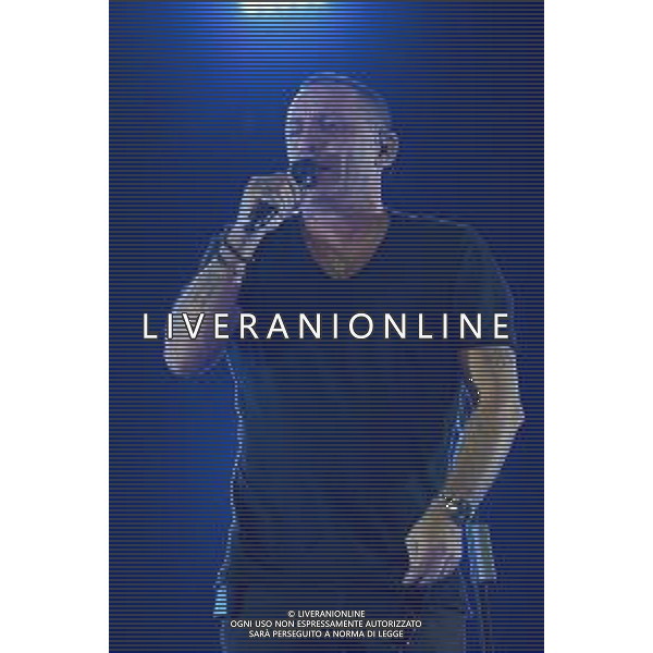 Roma 23 Novembre 2025 I Moda’ dal vivo al Palazzo dello Sport di Roma durante il loro ‘La notte dei Romantici Tour 2025’ Nella Foto: Francesco ‘Kekko’ Silvestre Foto Credit: Andrea Bracaglia- AGENZIA ALDO LIVERANI SAS