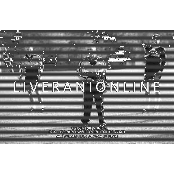 NEG- RETROSPETTIVA GIOVANNI TRAPATTONI ALLENATORE NELLA FOTO GIOVANNI TRAPATTONI JUVENTUS CALCIO NELL’ANNO 1992-1993 DURANTE L’ALLENAMENTO CON IL CALCIATORE FABRIZIO RAVANELLI E SERGIO BRIO AG ALDO LIVERANI SAS