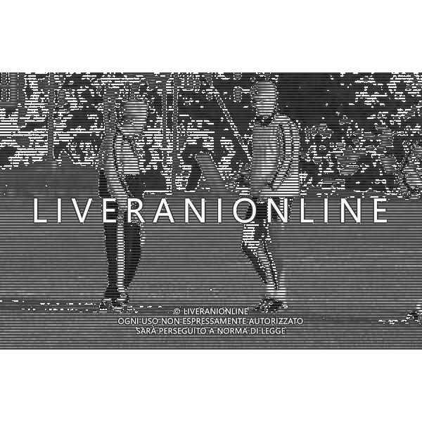 NEG- RETROSPETTIVA GIOVANNI TRAPATTONI ALLENATORE NELLA FOTO GIOVANNI TRAPATTONI JUVENTUS CALCIO NELL’ANNO 1992-1993 DURANTE L’ALLENAMENTO CON IL CALCIATORE FABRIZIO RAVANELLI AG ALDO LIVERANI SAS