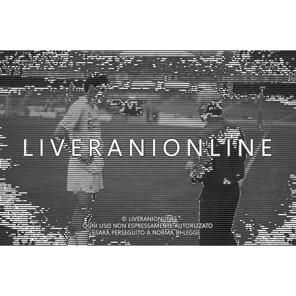 NEG- RETROSPETTIVA GIOVANNI TRAPATTONI ALLENATORE NELLA FOTO GIOVANNI TRAPATTONI JUVENTUS CALCIO NELL’ANNO 1992-1993 CON IL CALCIATORE MORENO TORRICELLI AG ALDO LIVERANI SAS