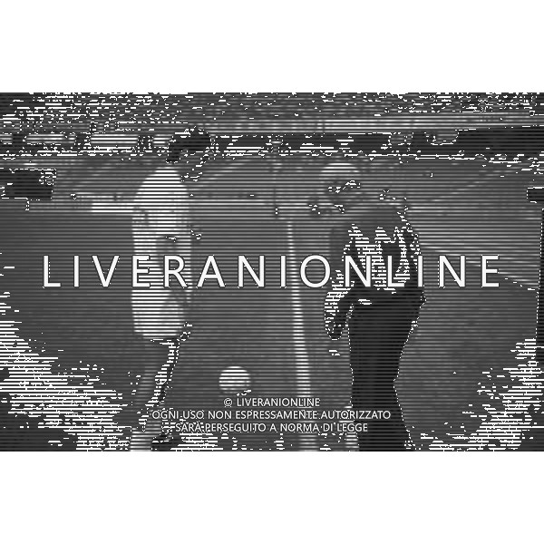 NEG- RETROSPETTIVA GIOVANNI TRAPATTONI ALLENATORE NELLA FOTO GIOVANNI TRAPATTONI JUVENTUS CALCIO NELL’ANNO 1992-1993 CON IL CALCIATORE MORENO TORRICELLI AG ALDO LIVERANI SAS