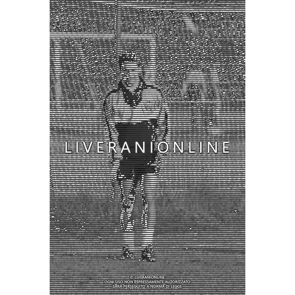 NEG- RETROSPETTIVA ROBERTO BAGGIO CALCIATORE NELLA FOTO ROBERTO BAGGIO CON LA MAGLIA DELLA JUVENTUS CALCIO NELL’ANNO 1992-1993 DURANTE L’ALLENAMENTO AG ALDO LIVERANI SAS