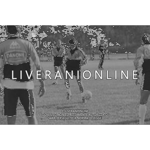 NEG- RETROSPETTIVA ROBERTO BAGGIO CALCIATORE NELLA FOTO ROBERTO BAGGIO CON LA MAGLIA DELLA JUVENTUS CALCIO NELL’ANNO 1992-1993 DURANTE L’ALLENAMENTO AG ALDO LIVERANI SAS