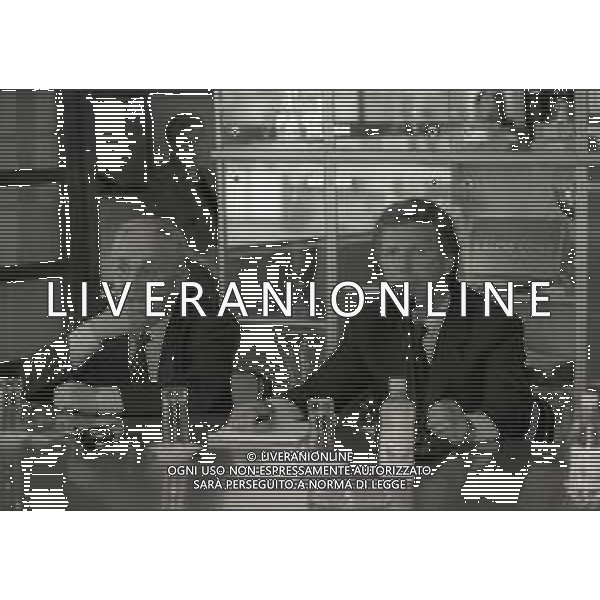 NEG-10-06-1997 COMO-PASSAGGIO DI PROPRIETA\' DEL COMO CALCIO DALLA PRESIDENZA MARIO BERETTA A ENRICO PREZIOSI NELLA FOTO ENRICO PREZIOSI NUOVO PRESIDENTE DEL COMO CALCIO CON IL PRESIDENTE DEL COMO CALCIO MARIO BERETTA AL PASSAGGIO DI PROPRIETA\' AG ALDO LIVERANI SAS
