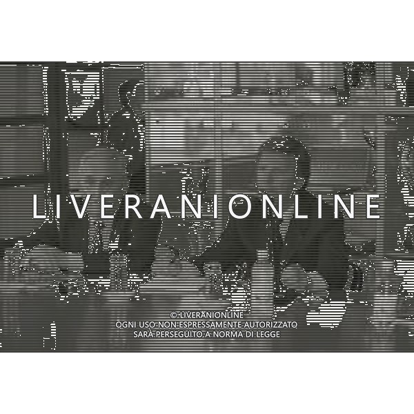 NEG-10-06-1997 COMO-PASSAGGIO DI PROPRIETA\' DEL COMO CALCIO DALLA PRESIDENZA MARIO BERETTA A ENRICO PREZIOSI NELLA FOTO ENRICO PREZIOSI NUOVO PRESIDENTE DEL COMO CALCIO CON IL PRESIDENTE DEL COMO CALCIO MARIO BERETTA AL PASSAGGIO DI PROPRIETA\' AG ALDO LIVERANI SAS