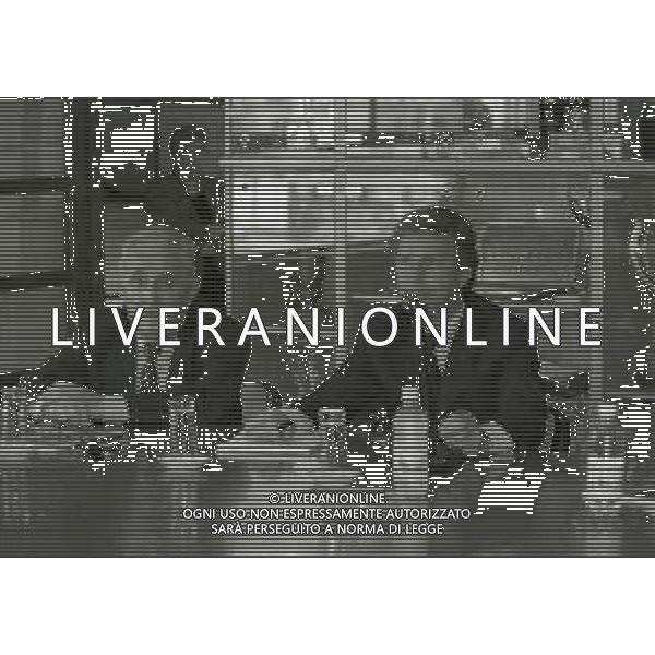 NEG-10-06-1997 COMO-PASSAGGIO DI PROPRIETA\' DEL COMO CALCIO DALLA PRESIDENZA MARIO BERETTA A ENRICO PREZIOSI NELLA FOTO ENRICO PREZIOSI NUOVO PRESIDENTE DEL COMO CALCIO CON IL PRESIDENTE DEL COMO CALCIO MARIO BERETTA AL PASSAGGIO DI PROPRIETA\' AG ALDO LIVERANI SAS