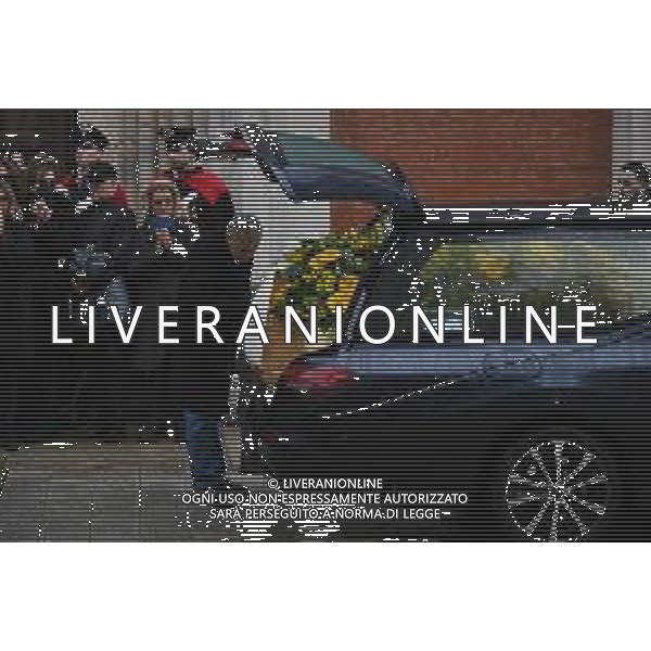 TVRG Funerale Ornella Vanoni nella foto l\'ultimo saluto del figlio Milano 24-11-2025 Funerale di Ornella Vanoni presso la chiesa di San Marco foto Roberto Garavaglia/Agenzia Aldo Liverani sas