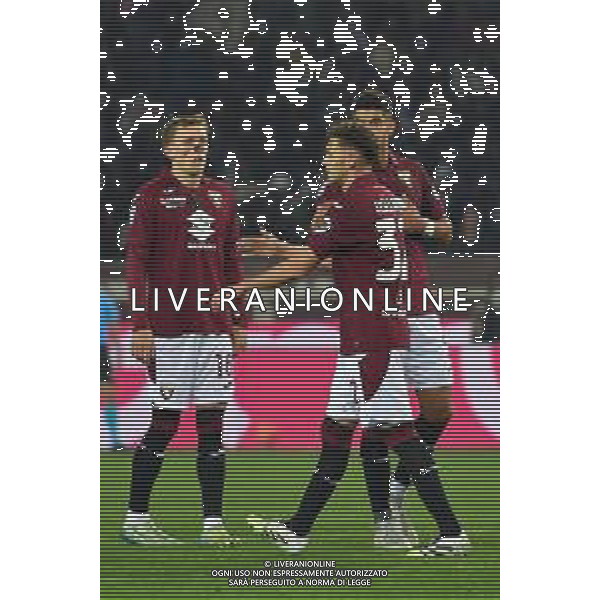 TVMV-Torino 24.11.2025 Stadio Grande Torino @Manuela Viganti/Ag. Aldo Liverani sas Torino vs Como Campionato Calcio Serie A Enilive 2025/2026 12a giornata Nella foto: Kristian Asllani contrariato per non aver potuto battere il calcio di rigore