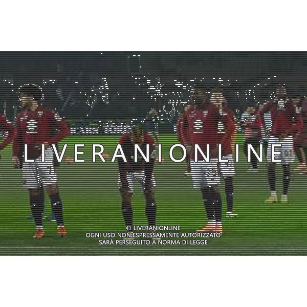 TVMV-Torino 24.11.2025 Stadio Grande Torino @Manuela Viganti/Ag. Aldo Liverani sas Torino vs Como Campionato Calcio Serie A Enilive 2025/2026 12a giornata Nella foto: i giocatori del torino fischiati sotto la curva a fine gara ©TVMV Viganti - AGENZIA ALDO LIVERANI SAS