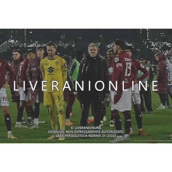 TVMV-Torino 24.11.2025 Stadio Grande Torino @Manuela Viganti/Ag. Aldo Liverani sas Torino vs Como Campionato Calcio Serie A Enilive 2025/2026 12a giornata Nella foto: marco baroni con i giocatori del torino fischiati a fine gara sotto la curva ©TVMV Viganti - AGENZIA ALDO LIVERANI SAS