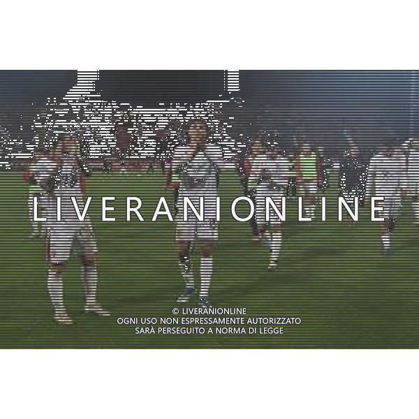 Perugia vs Vis Pesaro Campionato Serie C Sky Wifi - 15 Giornata Stadio Renato Curi - Perugia 24-11-2025 nella foto I giocatori della Vis Pesaro salutano i tifosi Foto di Federico Gaetano - ag.Aldo Liverani- AGENZIA ALDO LIVERANI SAS