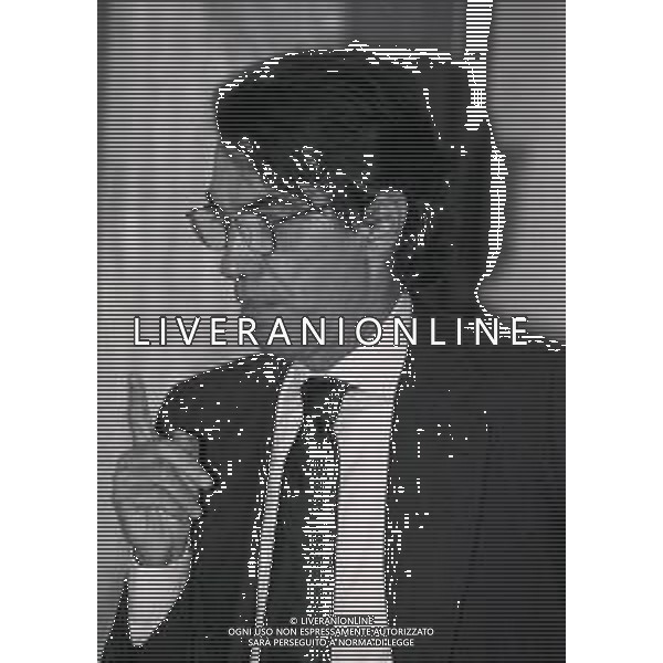 NEG-1995 MILANO IL PRESIDENTE DELL\'INTER MASSIMO MORATTI PRESIEDE UNA RIUNIONE CON GLI INTER CLUB A MILANO NELL\'ANNO 1995 AG ALDO LIVERANI SAS