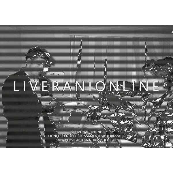 NEG- APPIANO GENTILE- IL PRESIDENTE DELL\'INTER MASSIMO MORATTI INTERVIENE AL NATALE DELLE GIOVANILI DELL\'INTER NELL\'ANNO 1995 NELLA FOTO GIANLUCA PAGLIUCA AG ALDO LIVERANI SAS