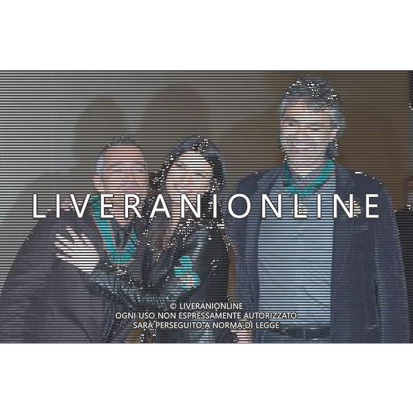 SANREMO 4-3-06 56mo FESTIVAL DELLA CANZONE ITALIANA CONSEGNA DI CONFERIMENTO DELL\'ORDINE AL MERITO DELLA REPUBBLICA ITALIANA NELLA FOTO: RAMAZZOTTI - PAUSINI - BOCELLI PH: RECALCATI/AG. LIVERANI