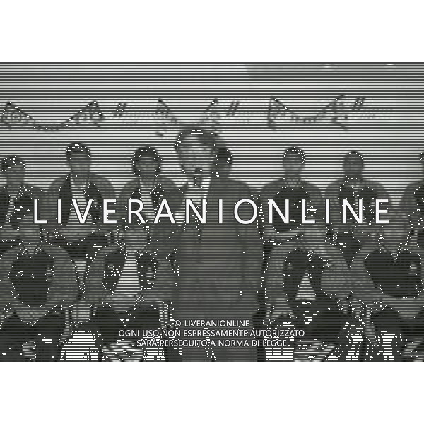 NEG--1995-1996 MILANO RADUNO INTER ALL\'HARBOUR CLUB NELLA FOTO MASSIMO MORATTI AG ALDO LIVERNI SAS