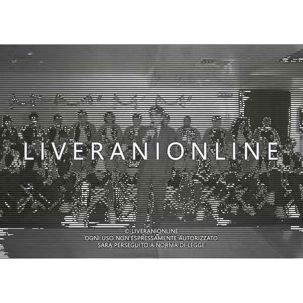 NEG--1995-1996 MILANO RADUNO INTER ALL\'HARBOUR CLUB NELLA FOTO MASSIMO MORATTI AG ALDO LIVERNI SAS