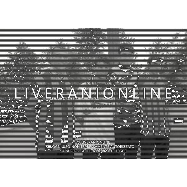 NEG--1995-1996 MILANO RADUNO INTER ALL\'HARBOUR CLUB NELLA FOTO GIUSEPPE BERGOMI CON MAURIZIO GANZ GIANLUCA PAGLIUCA E RAMBERT SEBASTIAN AG ALDO LIVERNI SAS