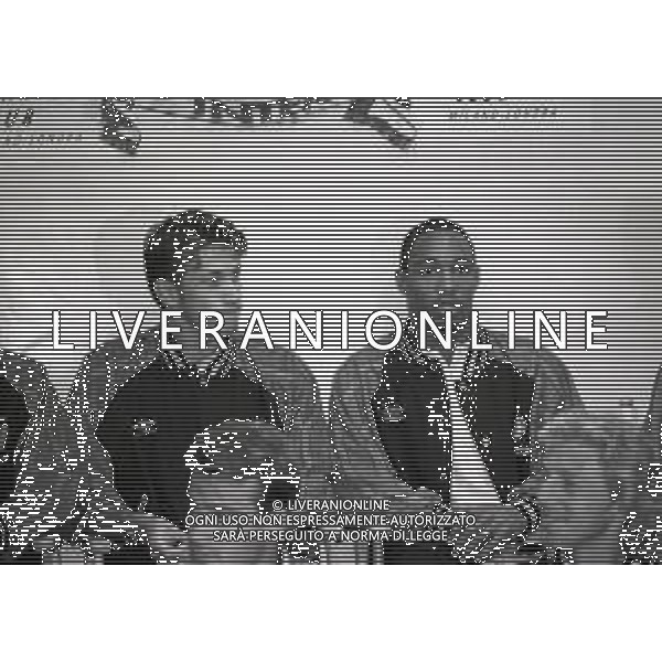 NEG--1995-1996 MILANO RADUNO INTER ALL\'HARBOUR CLUB NELLA FOTO MASSIMO PAGANIN E PAUL INCE AG ALDO LIVERNI SAS