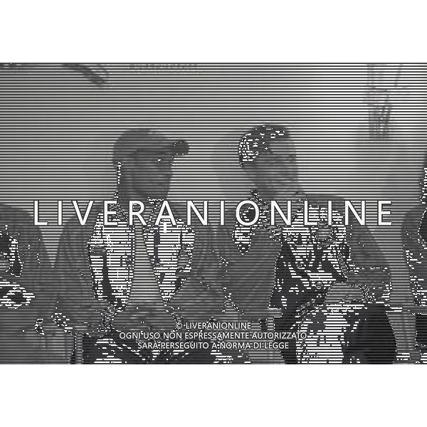 NEG--1995-1996 MILANO RADUNO INTER ALL\'HARBOUR CLUB NELLA FOTO PAUL INCE E NICOLA BERTI AG ALDO LIVERNI SAS