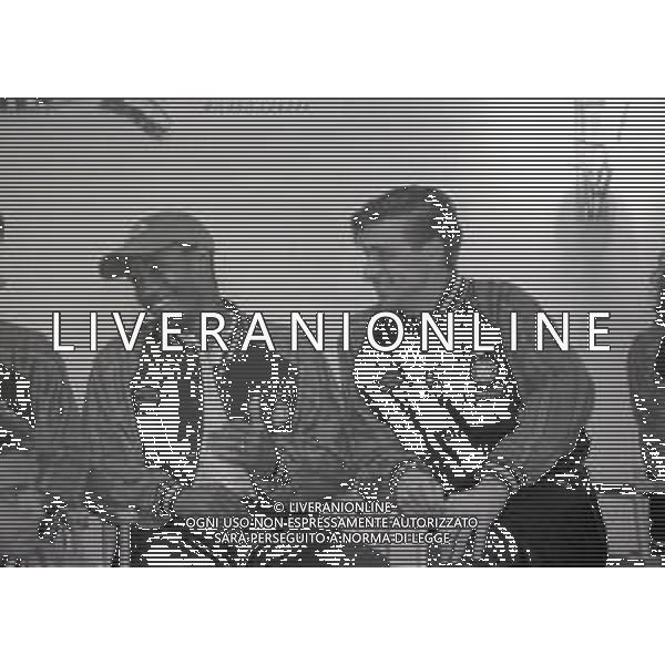 NEG--1995-1996 MILANO RADUNO INTER ALL\'HARBOUR CLUB NELLA FOTO PAUL INCE E NICOLA BERTI AG ALDO LIVERNI SAS