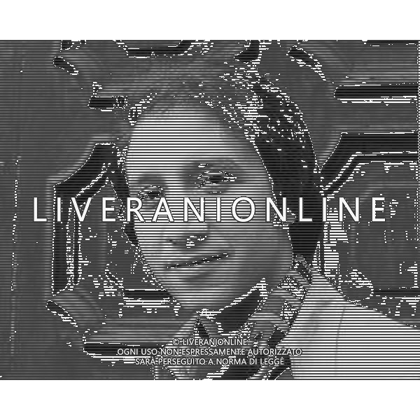 NEG-RETROSPETTIVA UMBERTO BALSAMO CANTANTE NELLA FOTO UMBERTO BALSAMO A MILANO NELL\'ANNO 1970 AG ALDO LIVERANI SAS 