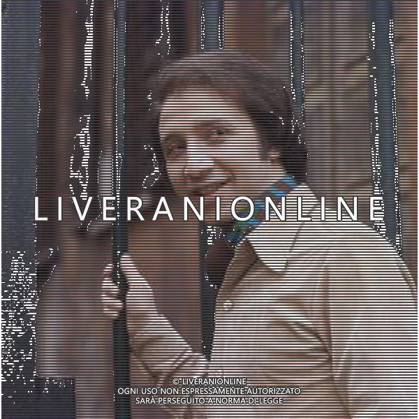 DIAP-RETROSPETTIVA UMBERTO BALSAMO CANTANTE NELLA FOTO UMBERTO BALSAMO A MILANO NELL\'ANNO 1970 AG ALDO LIVERANI SAS 