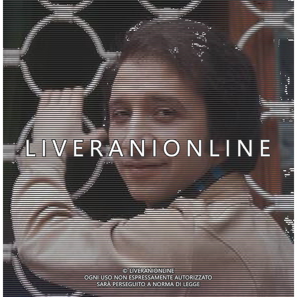 DIAP-RETROSPETTIVA UMBERTO BALSAMO CANTANTE NELLA FOTO UMBERTO BALSAMO A MILANO NELL\'ANNO 1970 AG ALDO LIVERANI SAS 