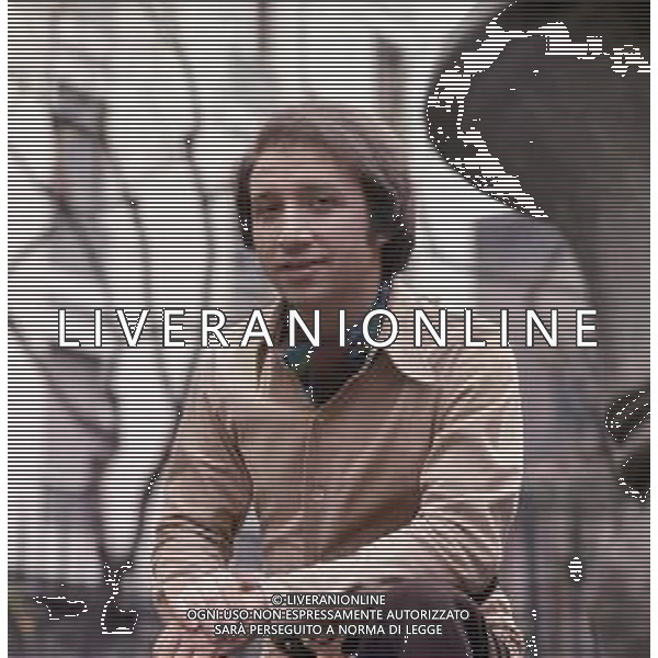 DIAP-RETROSPETTIVA UMBERTO BALSAMO CANTANTE NELLA FOTO UMBERTO BALSAMO A MILANO NELL\'ANNO 1970 AG ALDO LIVERANI SAS 