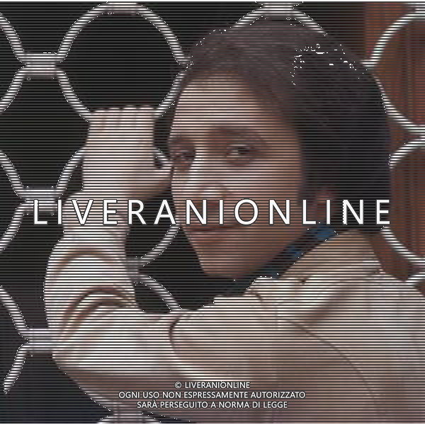 DIAP-RETROSPETTIVA UMBERTO BALSAMO CANTANTE NELLA FOTO UMBERTO BALSAMO A MILANO NELL\'ANNO 1970 AG ALDO LIVERANI SAS 