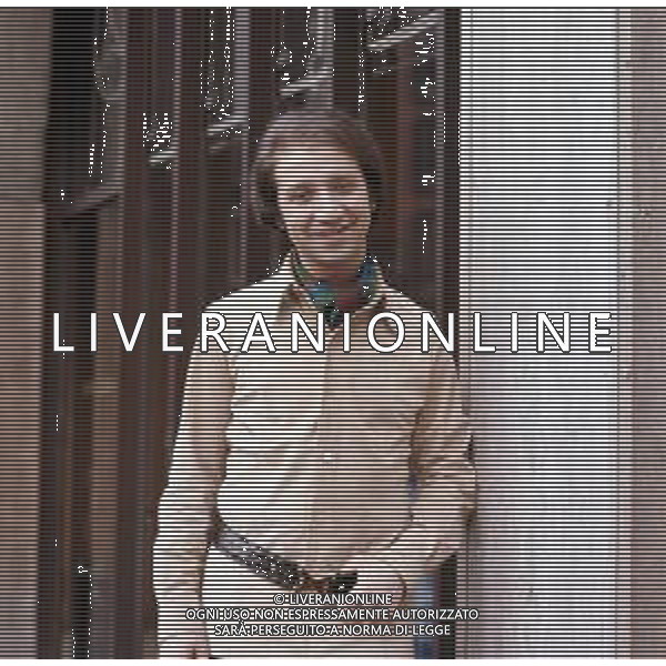 DIAP-RETROSPETTIVA UMBERTO BALSAMO CANTANTE NELLA FOTO UMBERTO BALSAMO A MILANO NELL\'ANNO 1970 AG ALDO LIVERANI SAS 