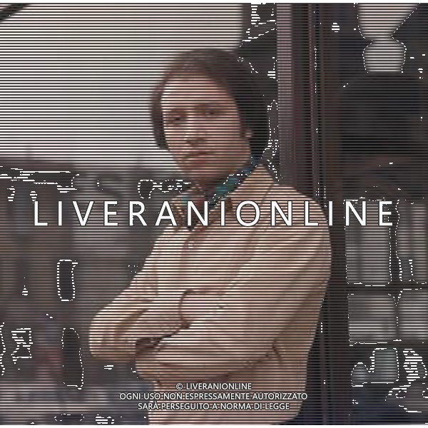 DIAP-RETROSPETTIVA UMBERTO BALSAMO CANTANTE NELLA FOTO UMBERTO BALSAMO A MILANO NELL\'ANNO 1970 AG ALDO LIVERANI SAS