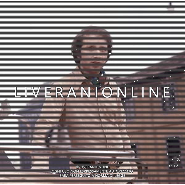 DIAP-RETROSPETTIVA UMBERTO BALSAMO CANTANTE NELLA FOTO UMBERTO BALSAMO A MILANO NELL\'ANNO 1970 AG ALDO LIVERANI SAS