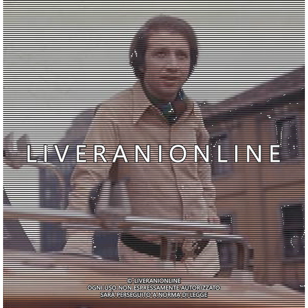 DIAP-RETROSPETTIVA UMBERTO BALSAMO CANTANTE NELLA FOTO UMBERTO BALSAMO A MILANO NELL\'ANNO 1970 AG ALDO LIVERANI SAS