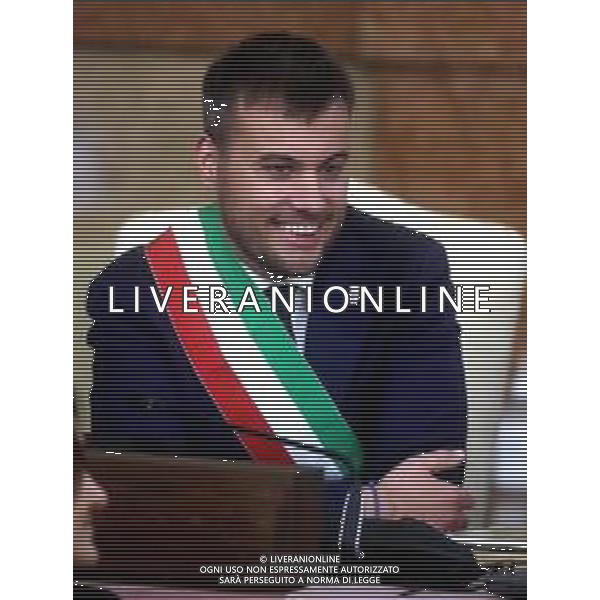 IMOLA 27 11 2025 CONSIGLIO COMUNALE Imola rende omaggio al Maestro Franco Scala. Il Sindaco Panieri consegna un riconoscimento al fondatore dell’Accademia Pianistica NELLA FOTO SINDACO DI IMOLA MARCO PANIERI ©SANNA - AGENZIA ALDO LIVERANI SAS