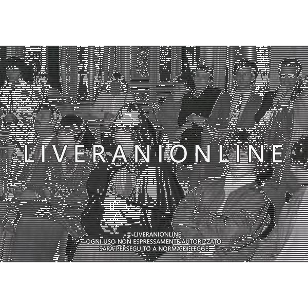 NEG-MILANO 1982 CIRCOLO DELLA STAMPA CONSEGNA DISCO D\'ORO NELLA FOTO RENATO ZERO AG ALDO LIVERANI SAS