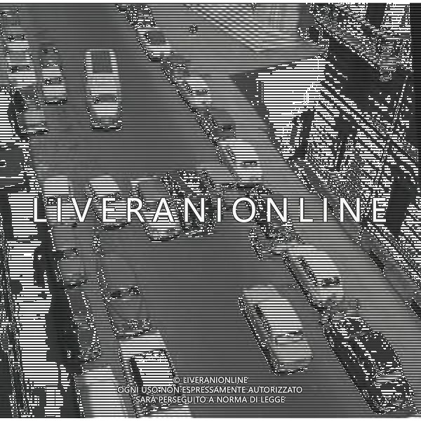 NEG-1950 ROMA VIA VENETO E VIA PIEMONTE FOTO SANDRO VESPASI9ANI-AG ALDO LIVERANI SAS