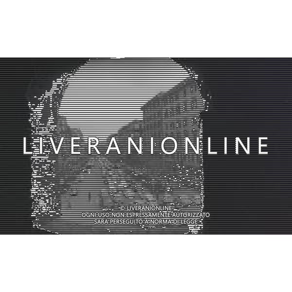 NEG-1950 ROMA VIA VENETO E VIA PIEMONTE FOTO SANDRO VESPASI9ANI-AG ALDO LIVERANI SAS