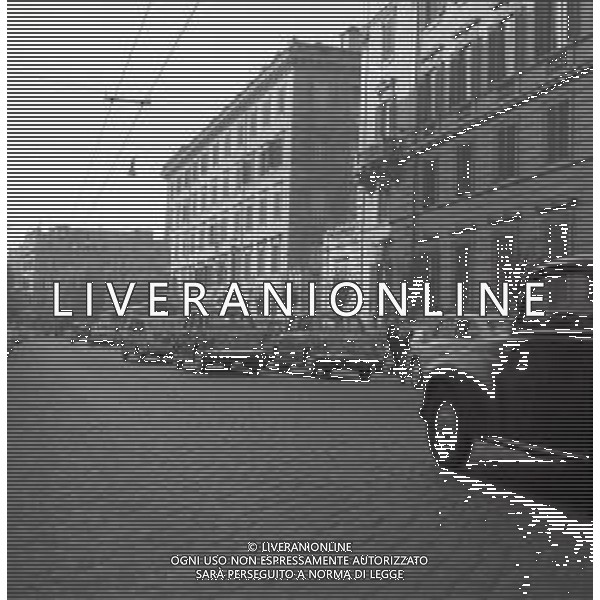 NEG-1950 ROMA VIA VENETO E VIA PIEMONTE FOTO SANDRO VESPASI9ANI-AG ALDO LIVERANI SAS