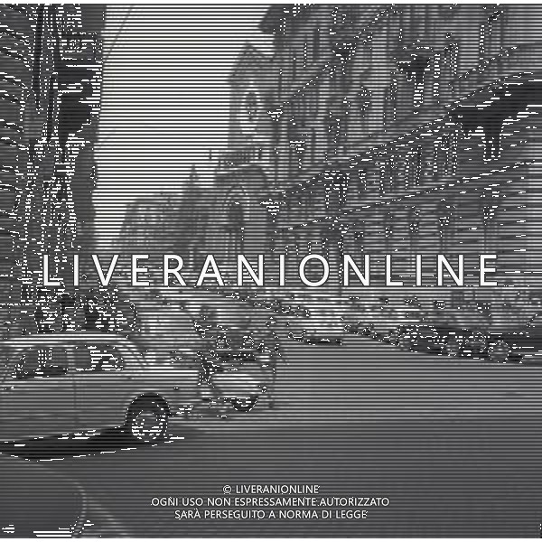 NEG-1950 ROMA VIA VENETO E VIA PIEMONTE FOTO SANDRO VESPASI9ANI-AG ALDO LIVERANI SAS