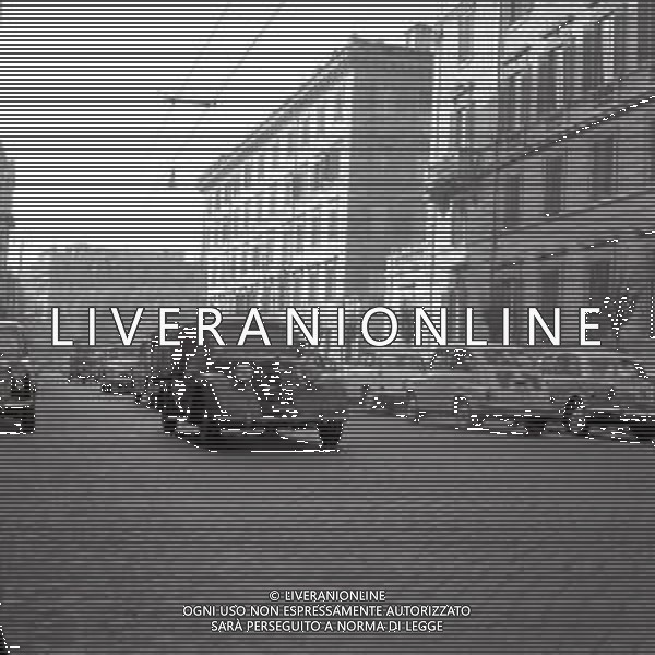 NEG-1950 ROMA VIA VENETO E VIA PIEMONTE FOTO SANDRO VESPASI9ANI-AG ALDO LIVERANI SAS